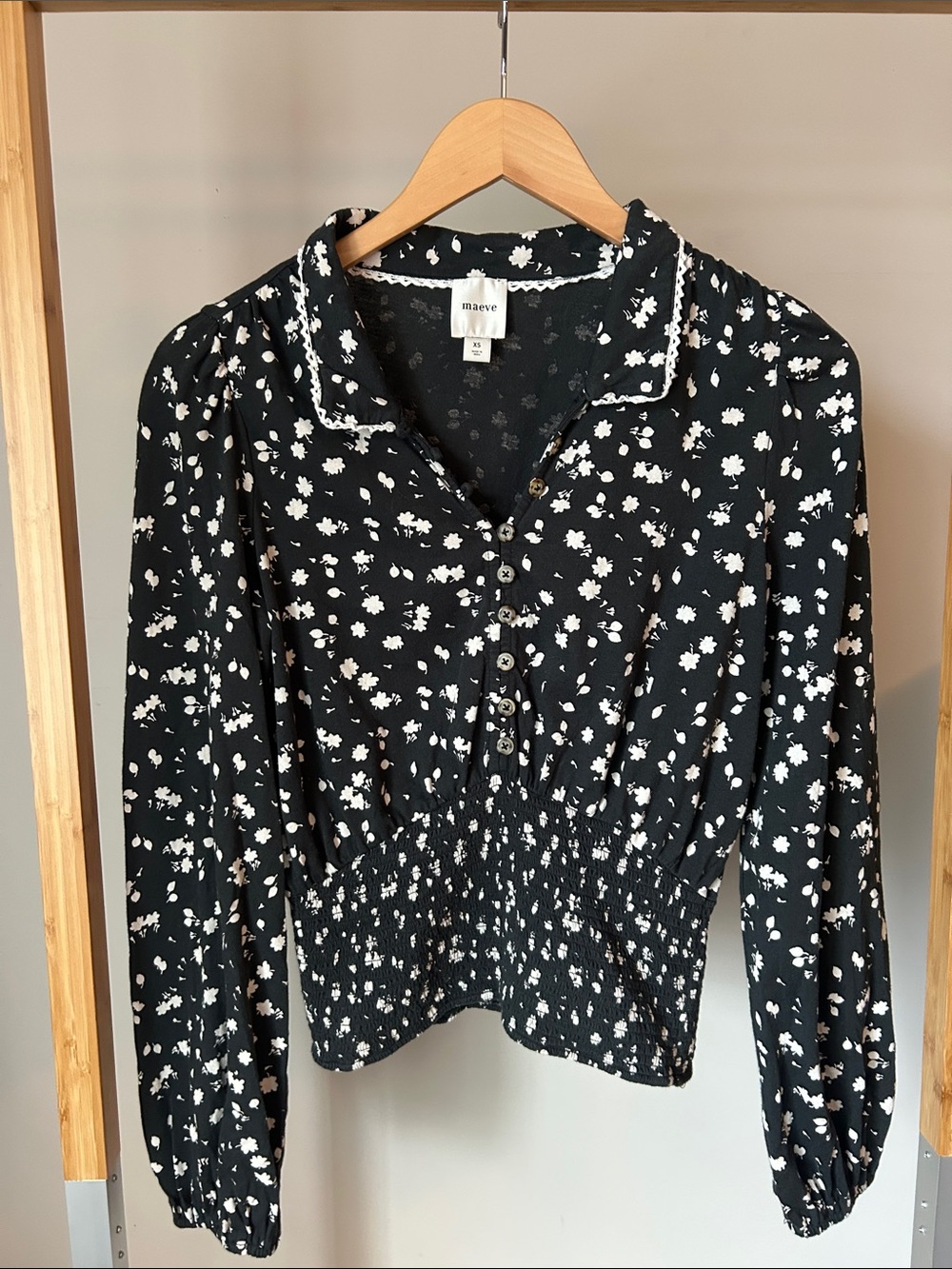 Maeve Black and White Floral Smocked-Waist Button Front Blouse